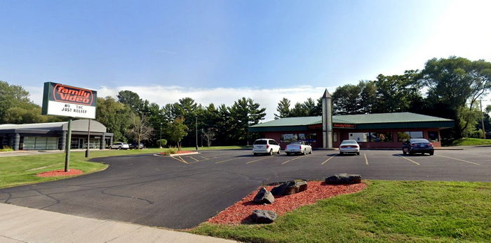 Family Video - Holland - 536 W 17Th St